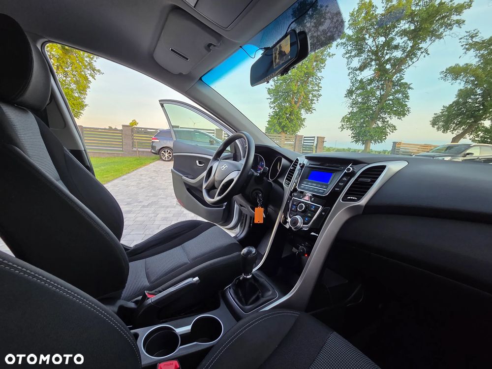 Hyundai i30 blue 1.6 CRDi Trend - 20