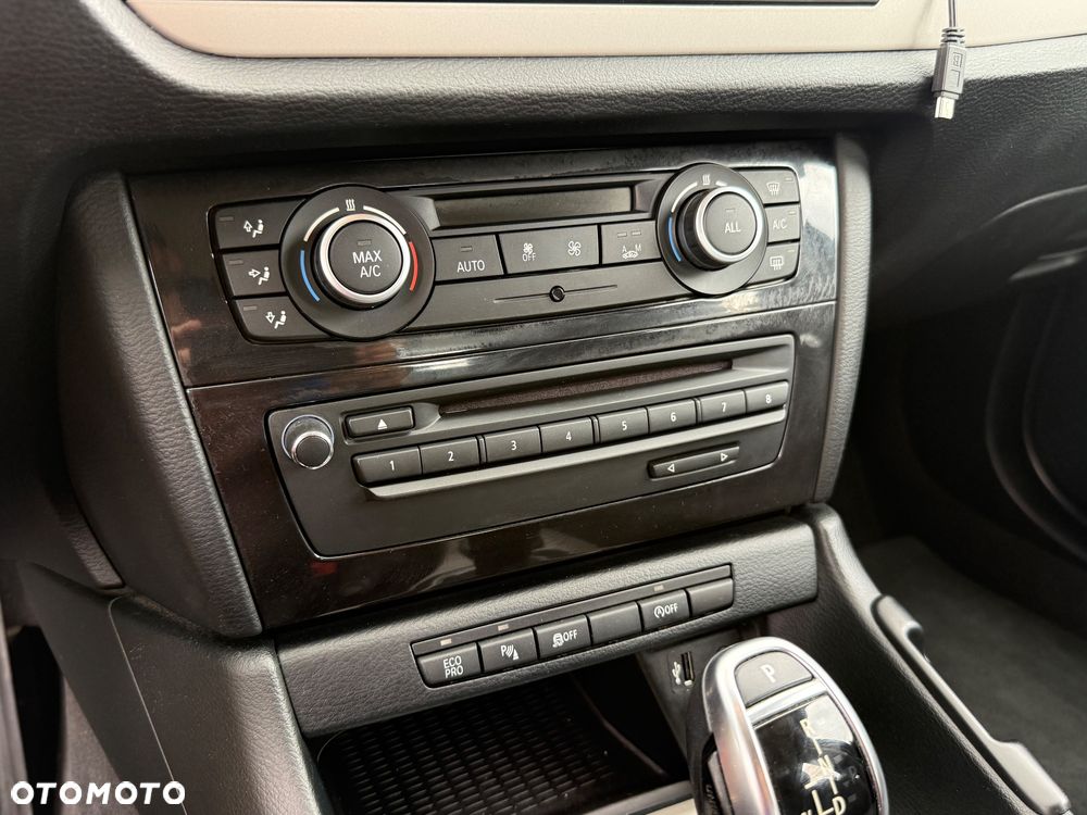 BMW X1 sDrive18d - 14
