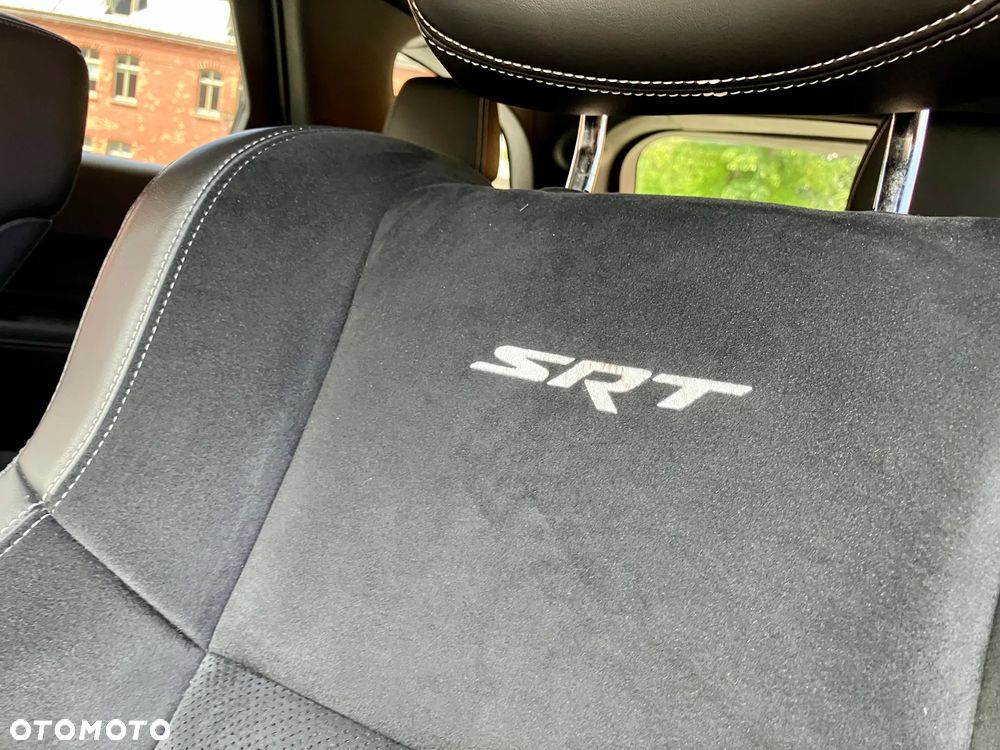 Dodge Durango 6.4 SRT - 27