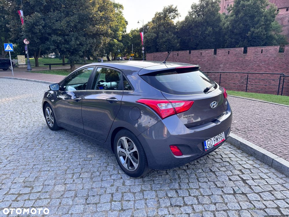 Hyundai i30 1.6 GDI Comfort - 14