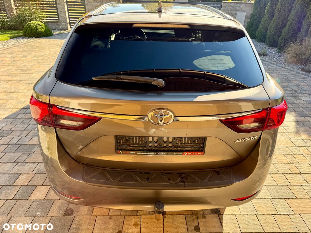 Toyota Avensis 1.8 Sol plus NAVI - 7
