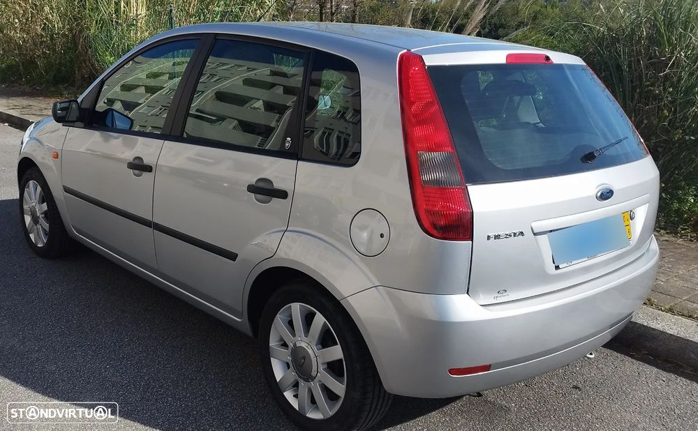 Ford Fiesta 1.25 Ghia - 3