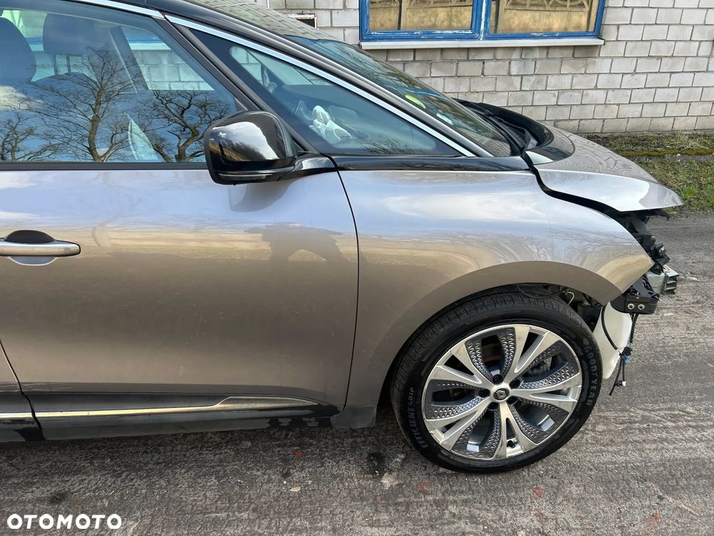 Renault Scenic - 24