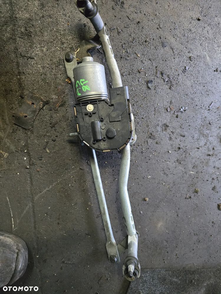 Mechanizm  wycieraczek audi A3 8p  8p1955023 K - 1