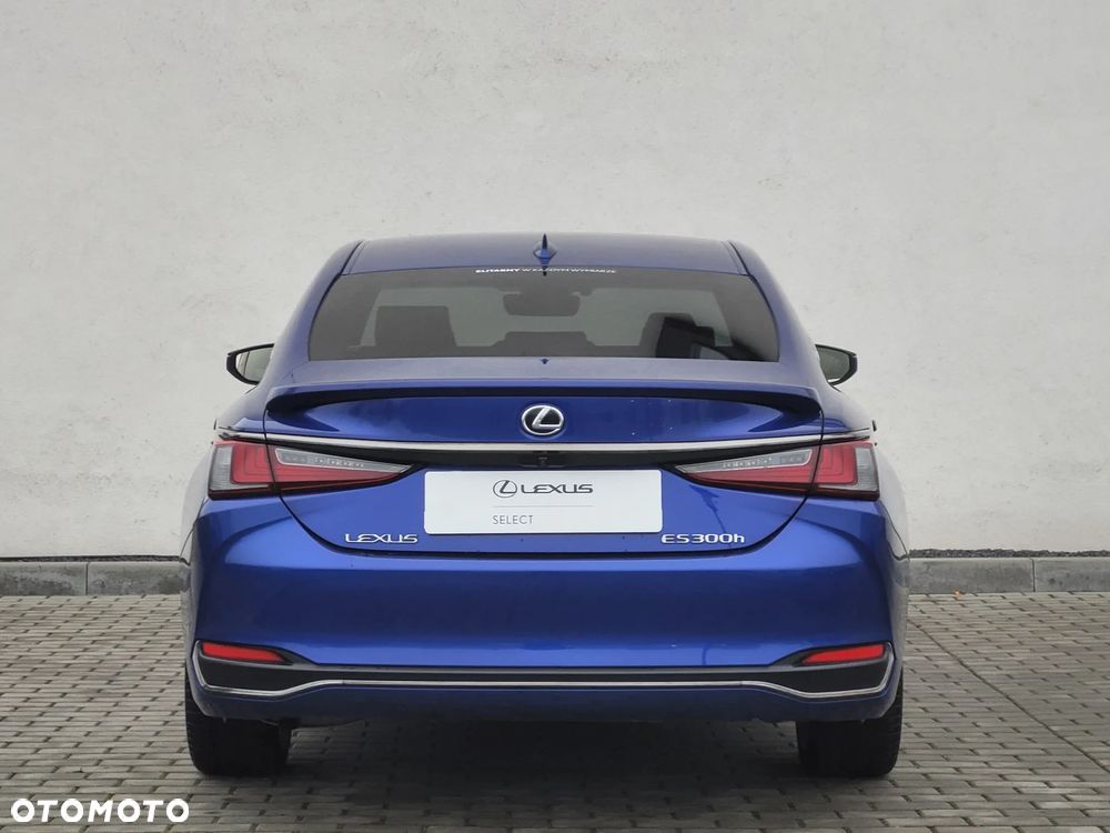 Lexus ES 300h F Sport Edition - 9