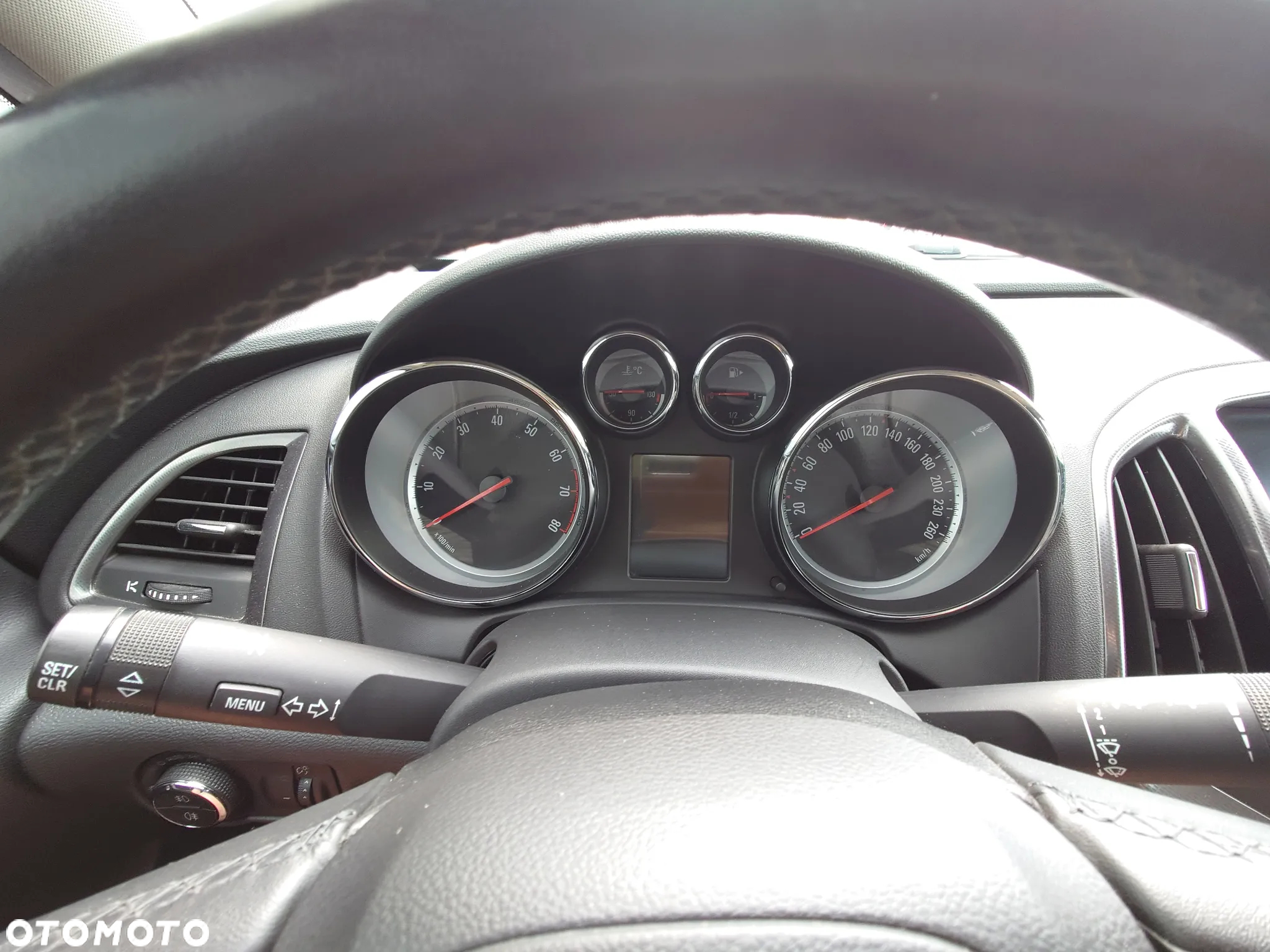 Opel Astra 1.4 Turbo Sports Tourer Innovation - 24