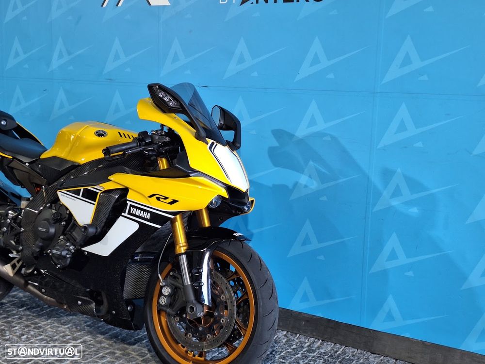 Yamaha YZF R1 60TH - 2