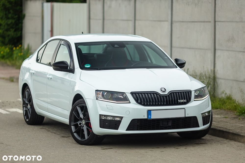 Skoda Octavia 2.0 TDI DSG RS - 1