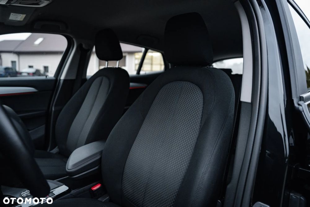 BMW X2 sDrive18i - 31