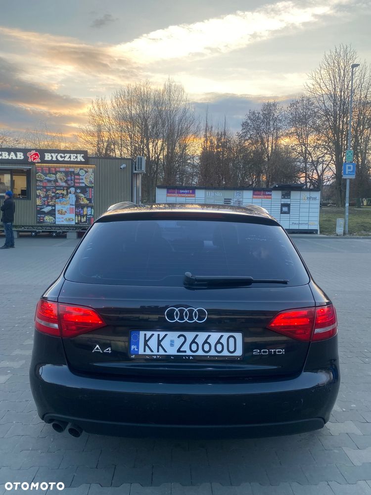 Audi A4 Avant 2.0 TDI - 9
