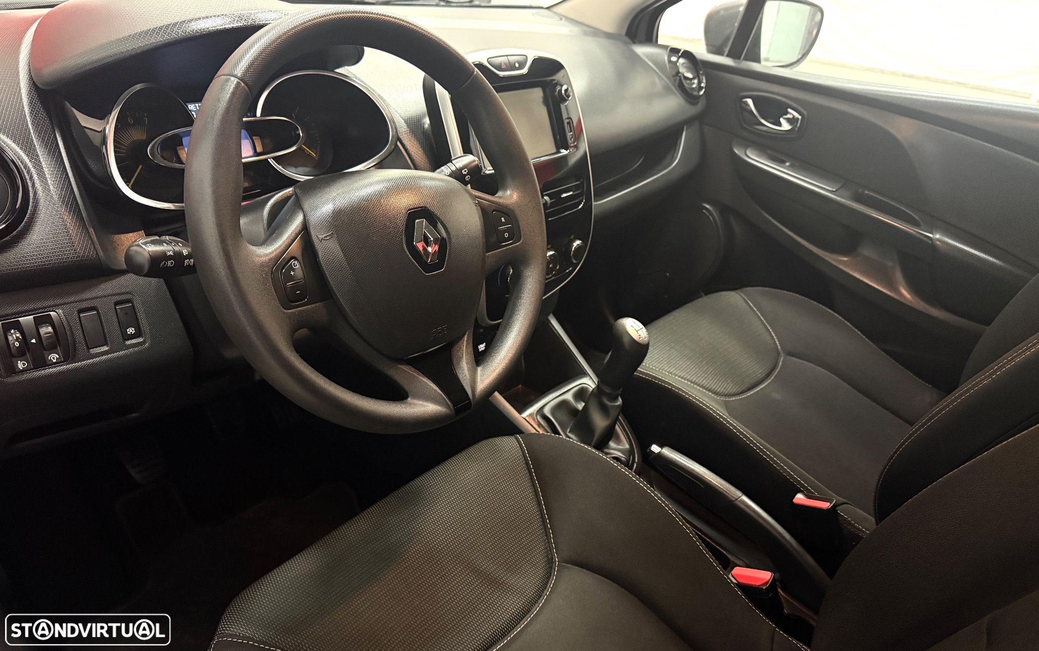 Renault Clio Sport Tourer 0.9 TCE Limited - 5