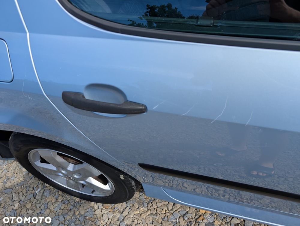 Peugeot 407 2.0 HDI ST Komfort EU3 - 4