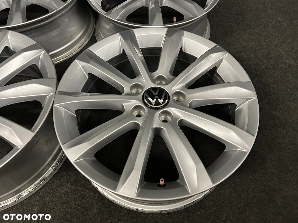 Alufelgi VW Passat B8, B7, Touran, Golf 7, 8 17 cali 5x112 4szt. Ładne! - 8