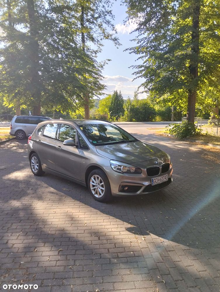 BMW Seria 2 218i - 5