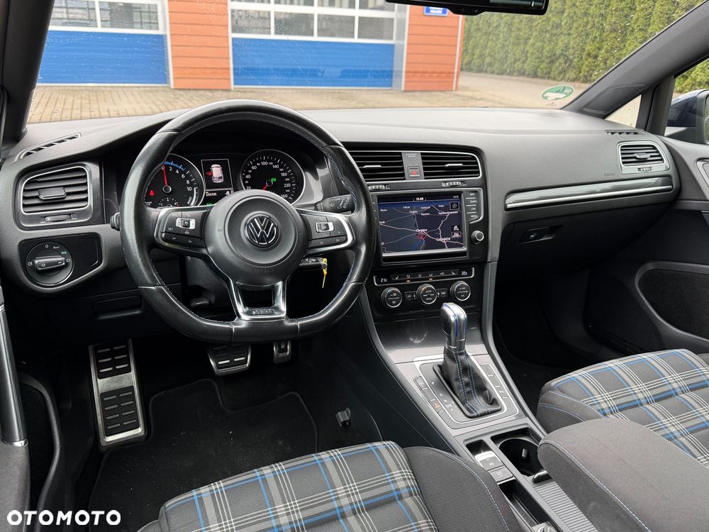 Volkswagen Golf 1.4 TSI Plug-In-Hybrid GTE - 24