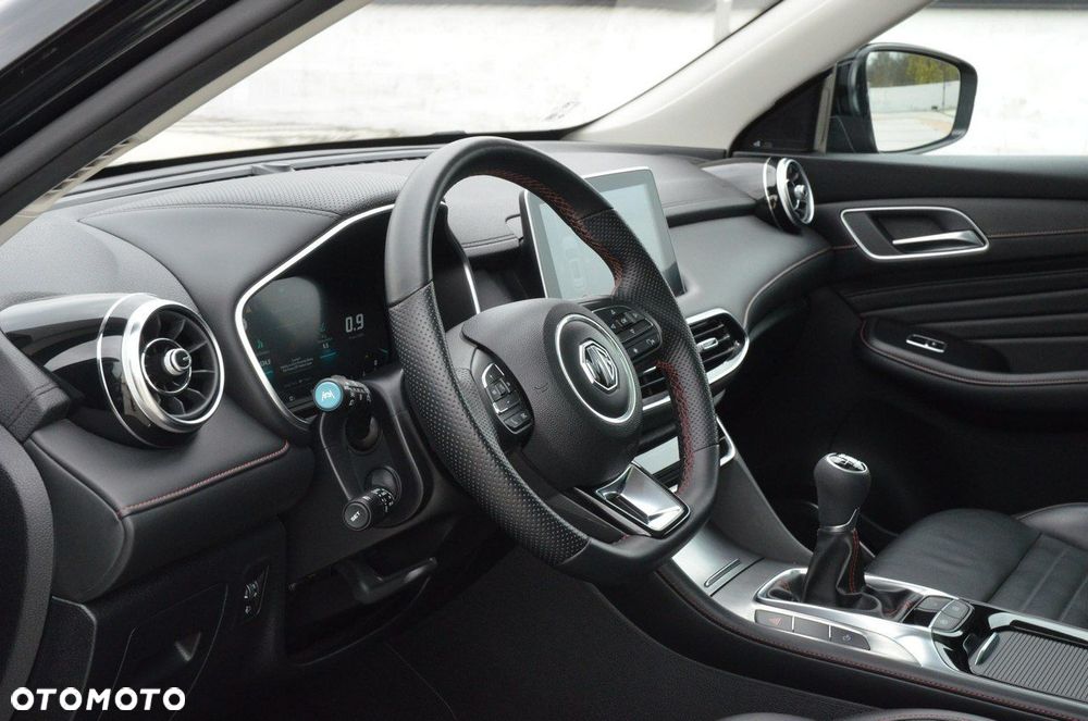 MG HS 1.5T-GDI Luxury - 23