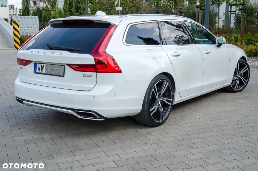 Volvo V90 D4 Geartronic R Design - 2