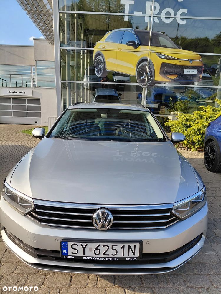 Volkswagen Passat - 13