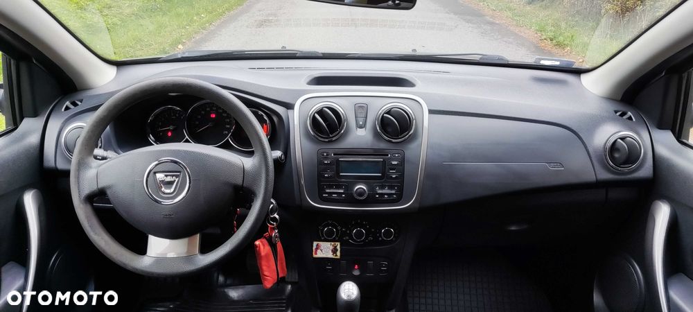 Dacia Sandero - 5