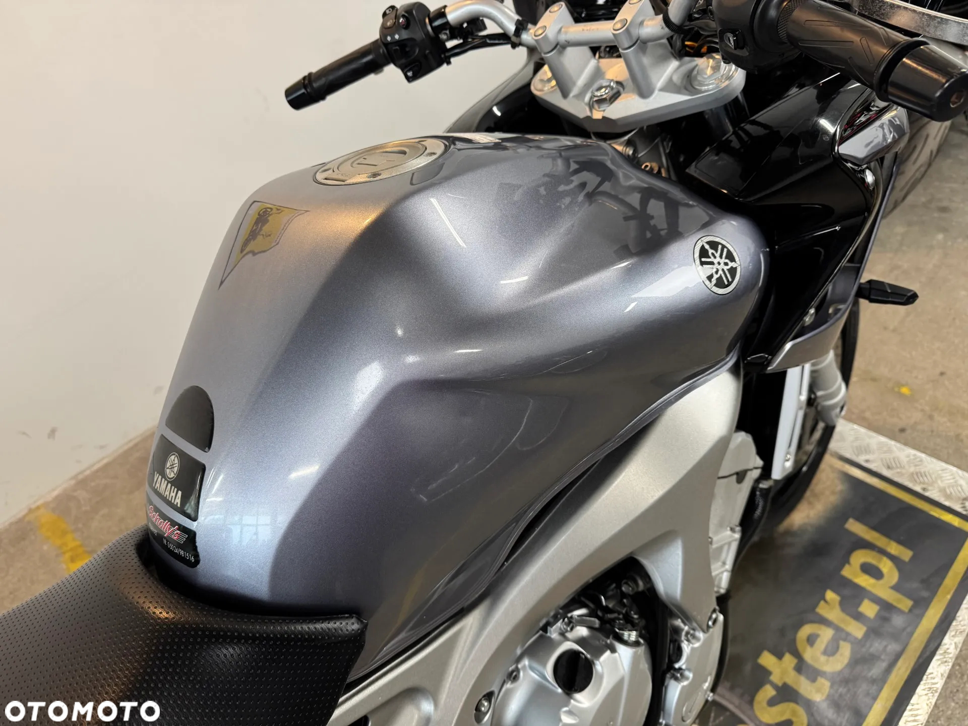 Yamaha FZ6 - 17