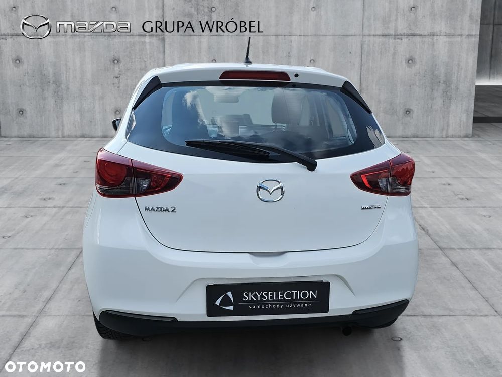 Mazda 2 - 6