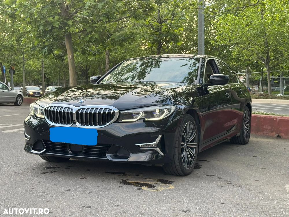 BMW Seria 3 330e Aut. Luxury Line - 1