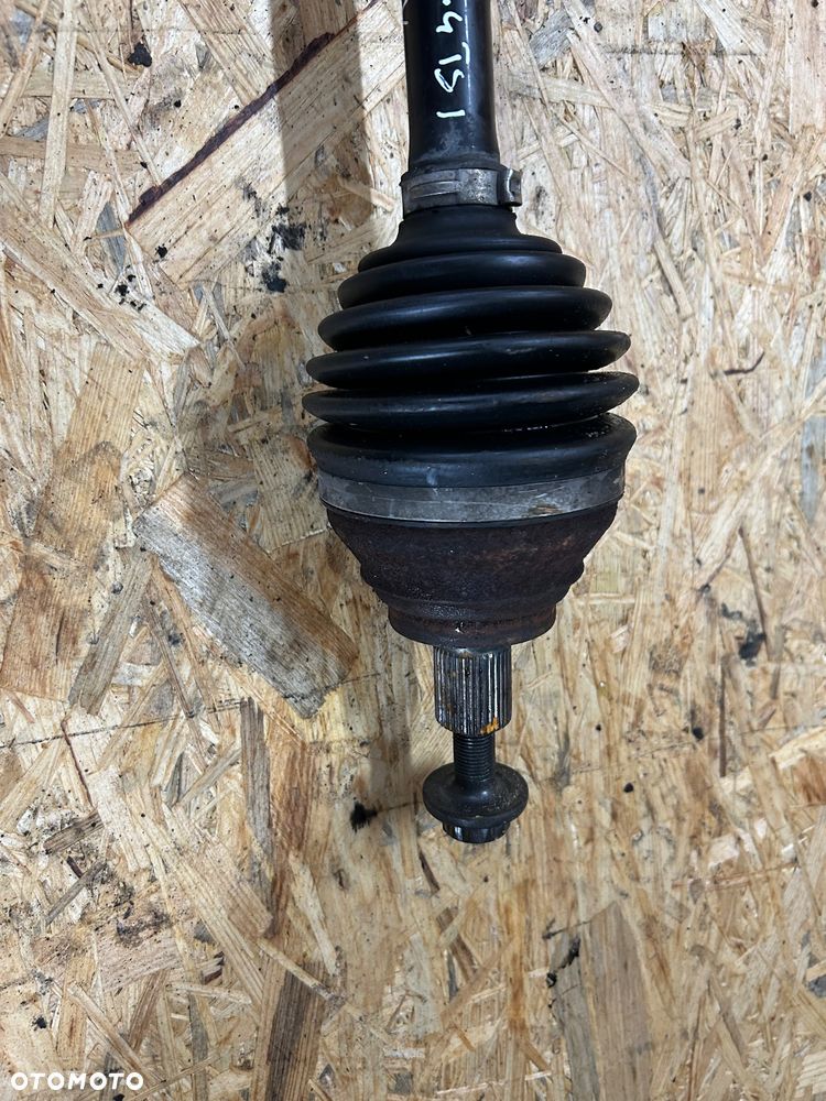 Volkswagen Golf VII półoś lewa  5Q0407271G 1.4 tsi leon III Octavia III - 2