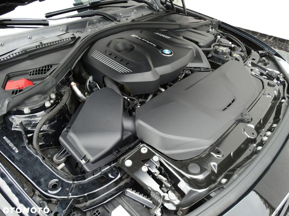 BMW Seria 3 - 32