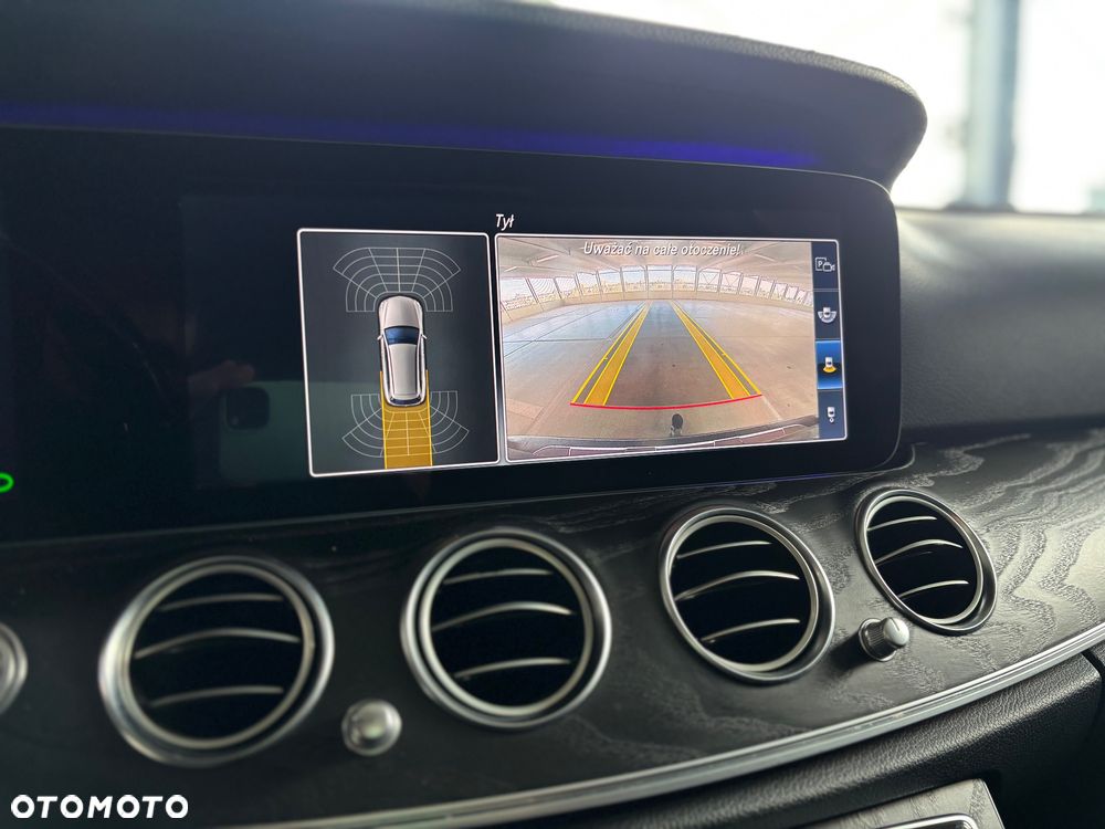 Mercedes-Benz Klasa E 220 d 4-Matic Avantgarde - 29