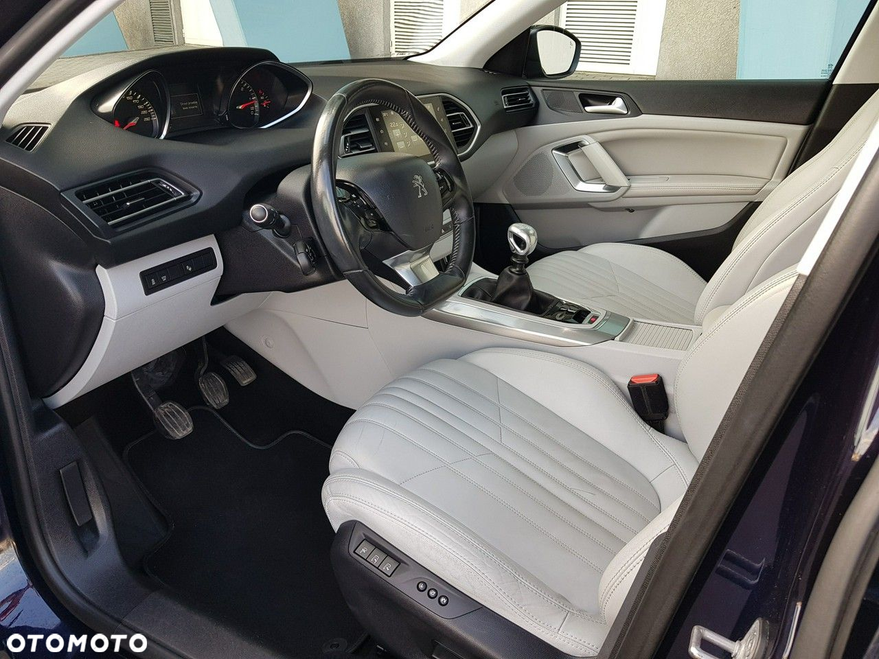 Peugeot 308 SW 2.0 Blue HDi Allure S&S - 10