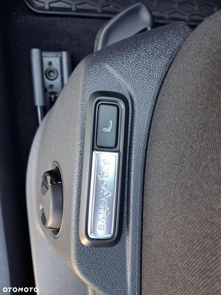 Volkswagen T-Roc - 13