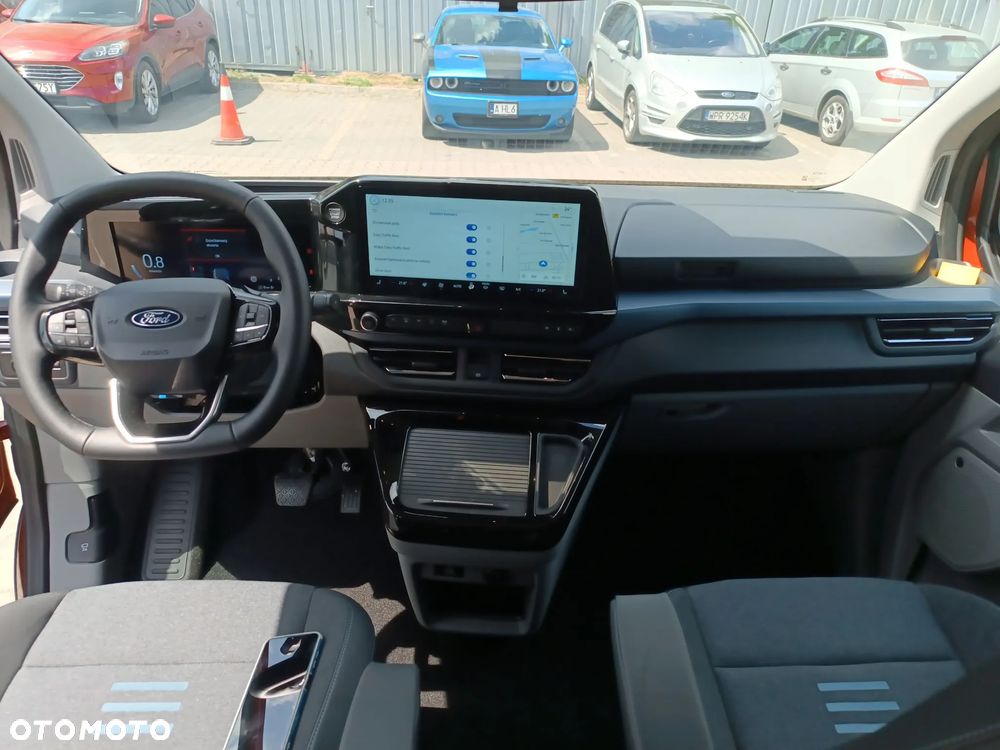 Ford Tourneo Custom 2.0 EcoBlue L2 Titanium SelectShift - 25