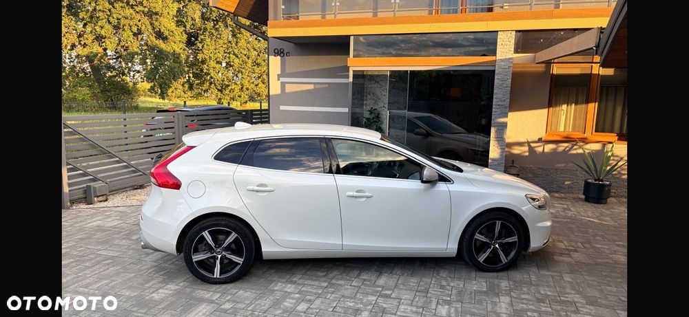 Volvo V40 D2 Geartronic RDesign - 4