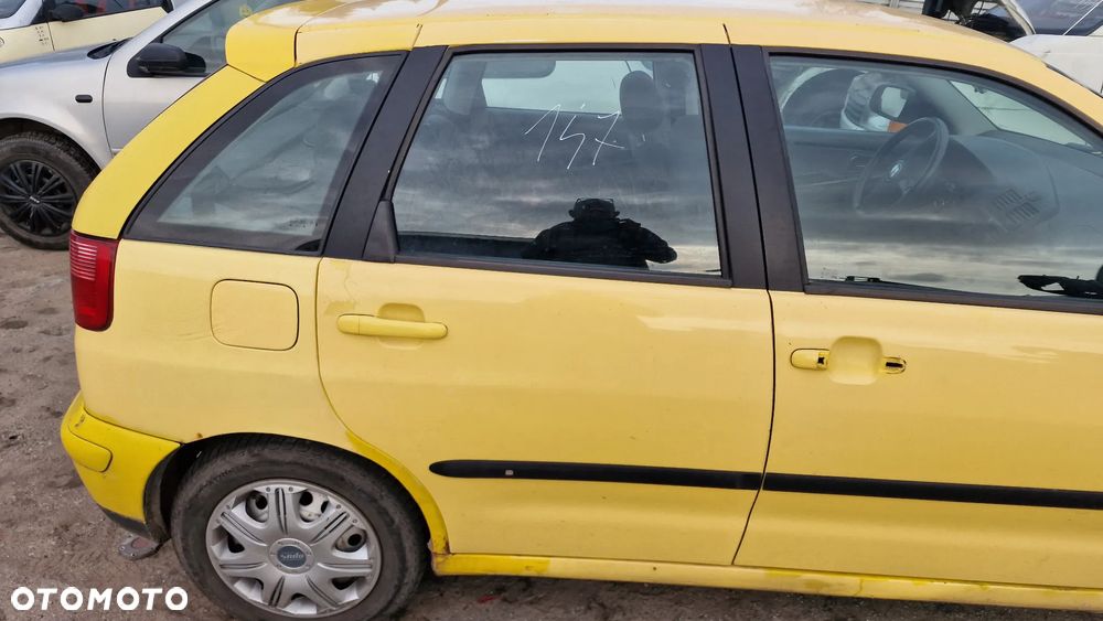 Seat Ibiza II 5 drzwi prawe tylne drzwi