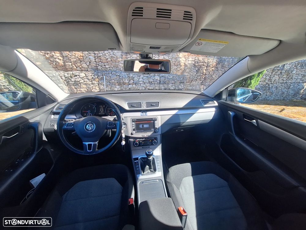 VW Passat Variant 1.6 TDI Edition Con.BM - 20