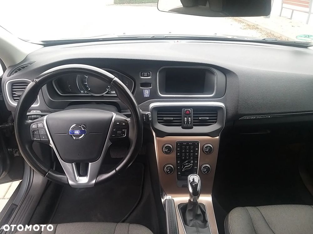 Volvo V40 Cross Country T4 AWD Momentum - 27