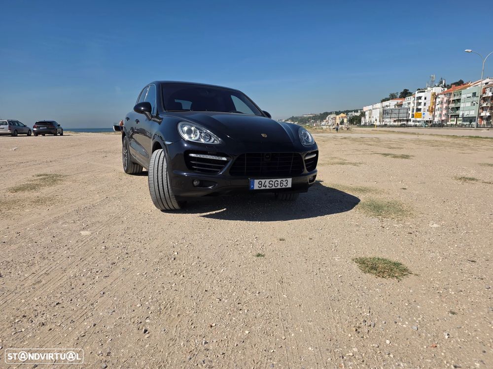 Porsche Cayenne Turbo Tiptronic S - 36