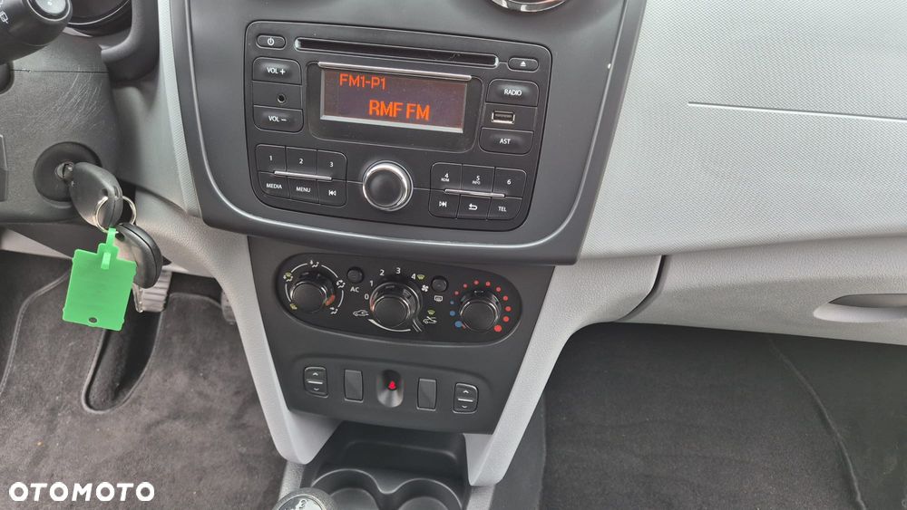 Dacia Sandero 1.2 16V 75 Celebration - 20