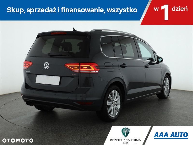 Volkswagen Touran - 6