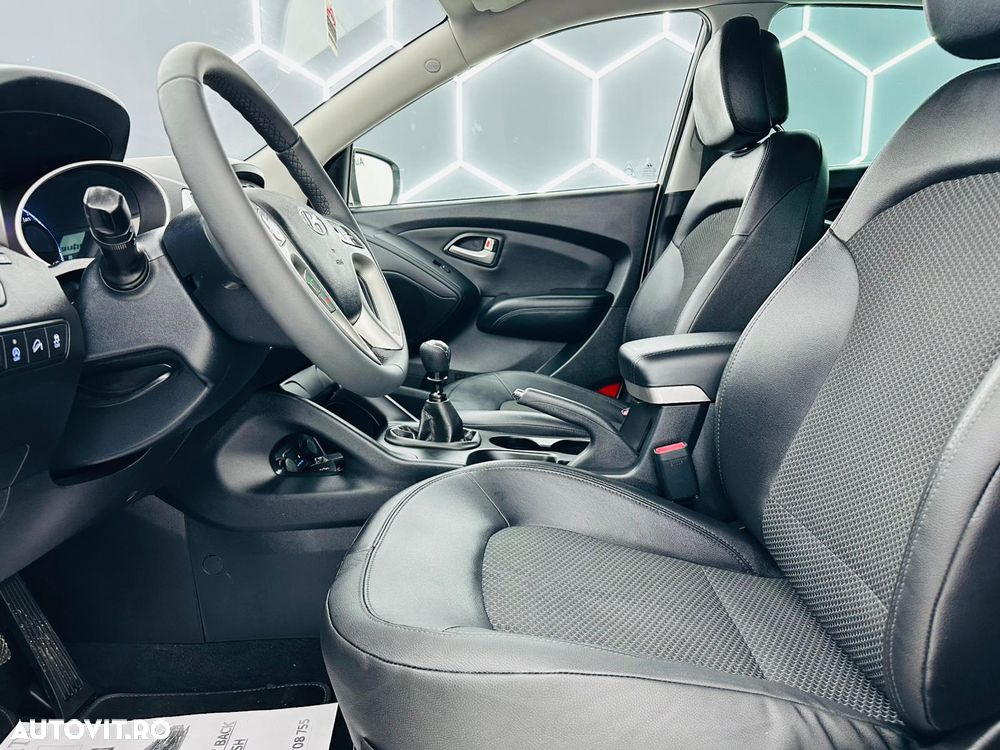 Hyundai ix35 1.6 2WD blue Style - 13