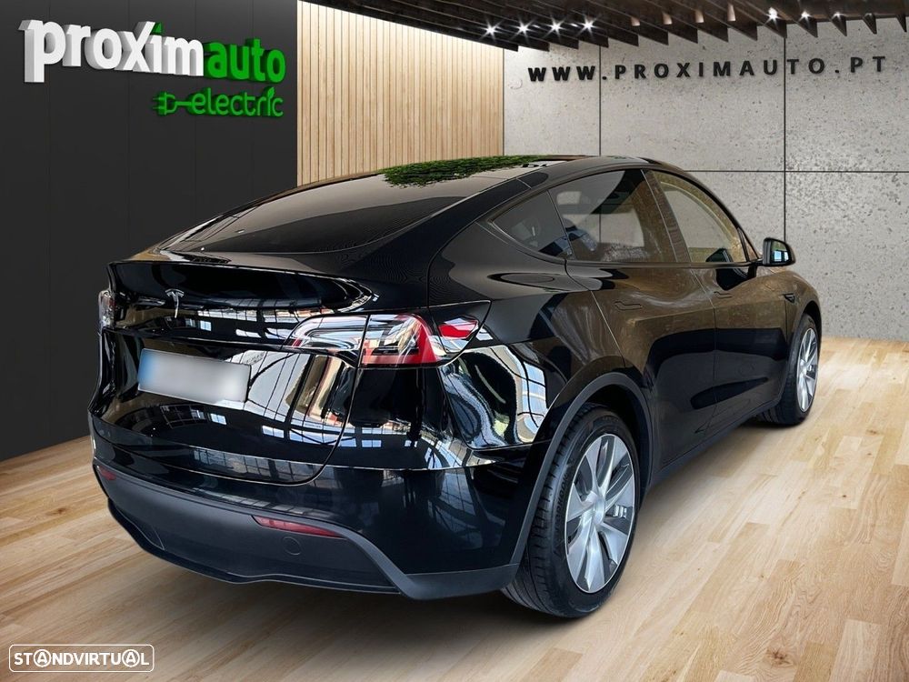 Tesla Model Y Standard - 15