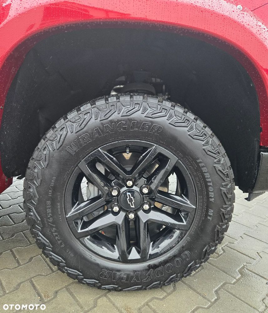 Chevrolet Silverado - 9