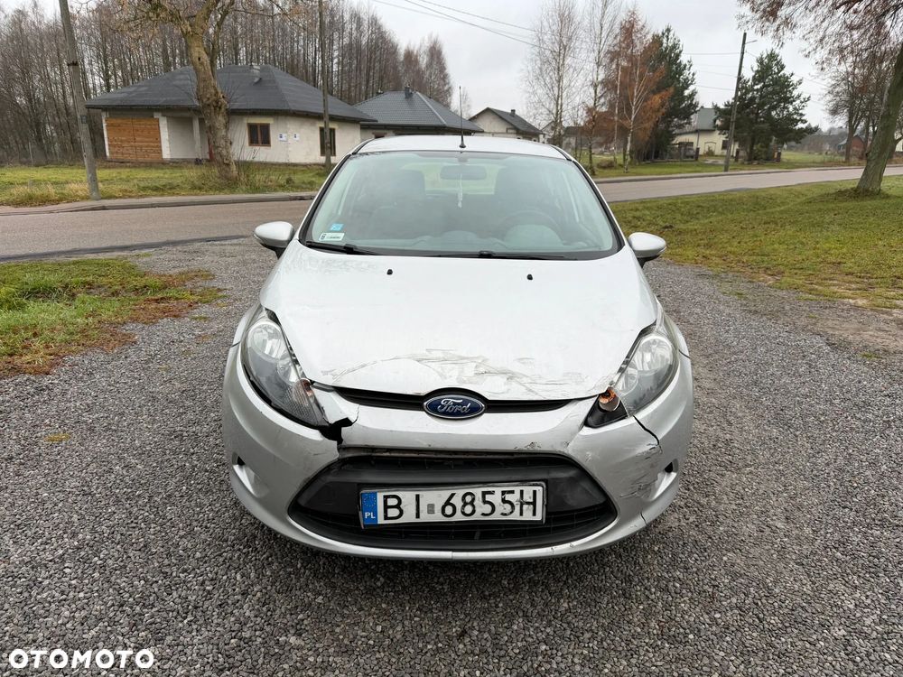 Ford Fiesta - 2