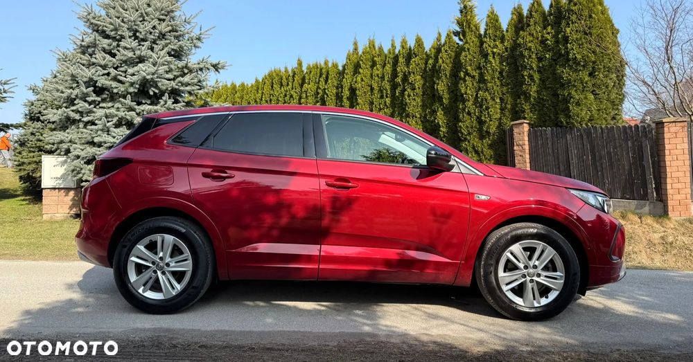 Opel Grandland X 1.2 T GPF Design&Tech S&S - 6