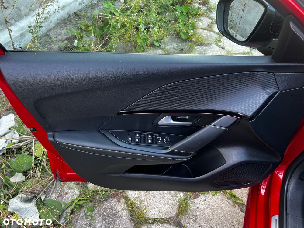 Peugeot 208 Elektromotor 136 GT - 32