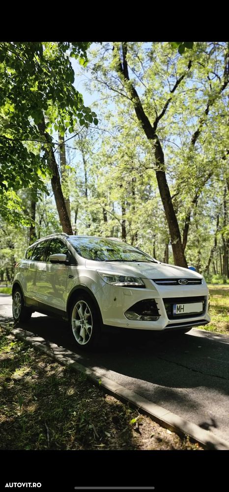 Ford Kuga 2.0 TDCi 4x4 Aut. Titanium - 1