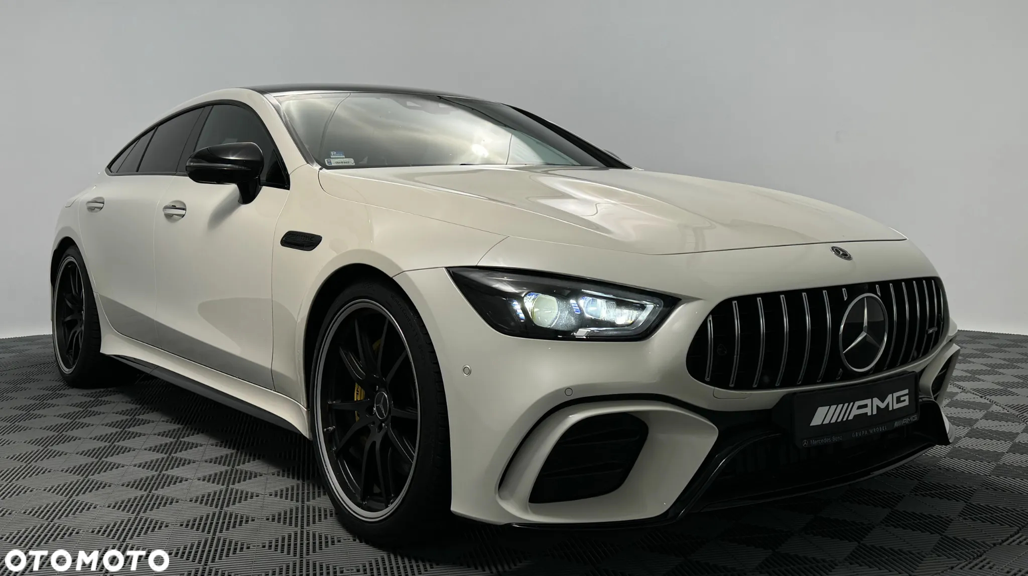 Mercedes-Benz AMG GT 53 4-Matic+ - 29