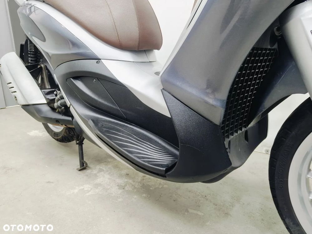 Piaggio Beverly - 6