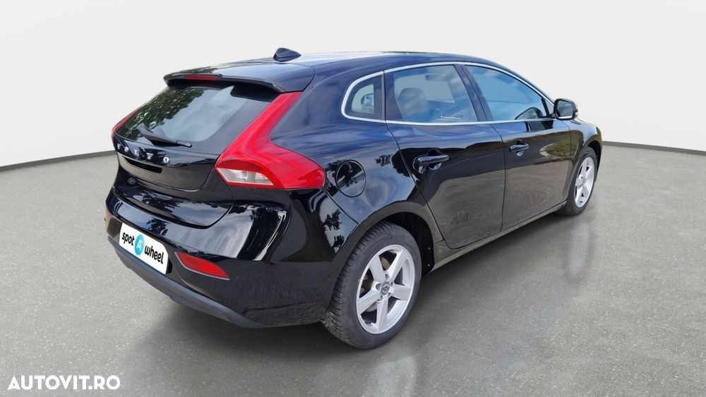 Volvo V40 D2 Momentum - 7