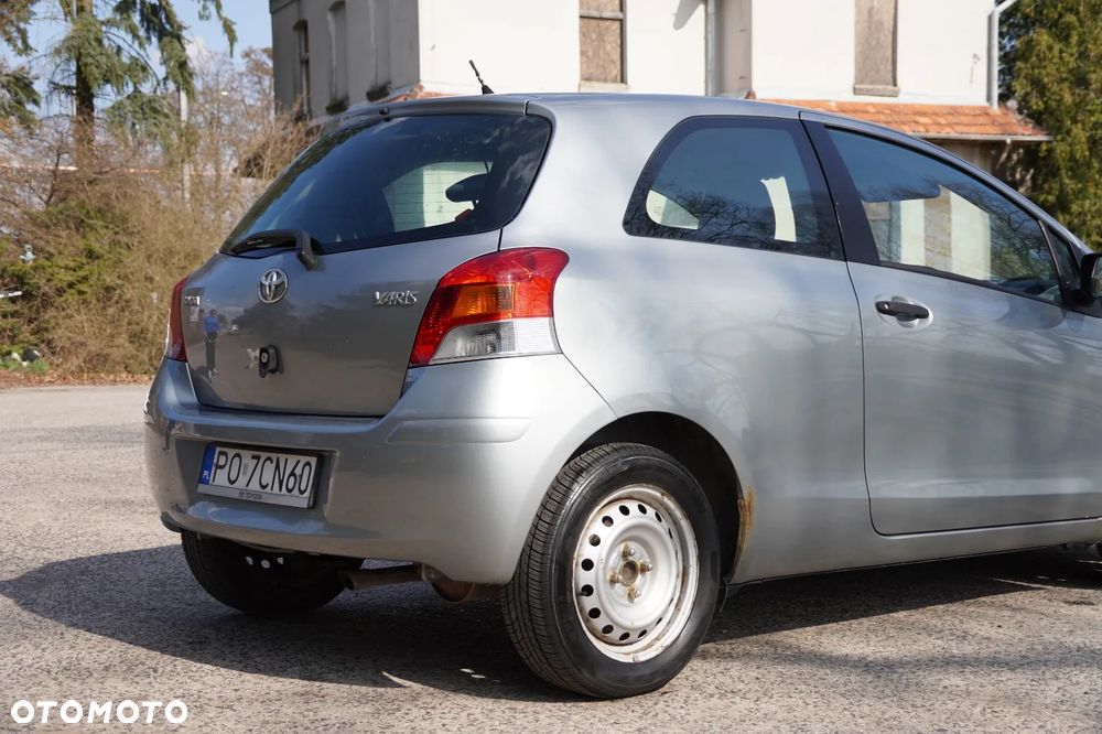 Toyota Yaris 1.33 Luna - 6